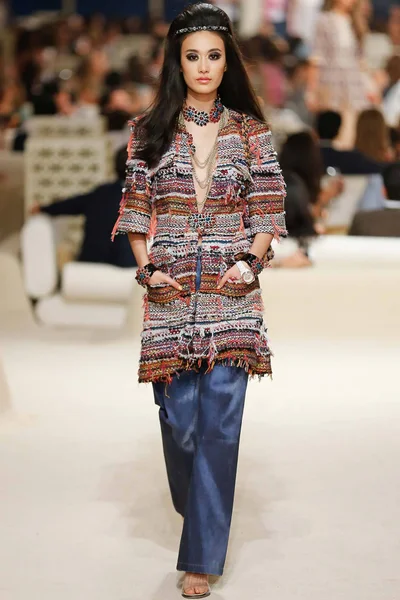 Look 37